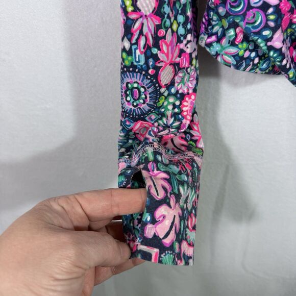 Lilly Pulitzer Luxletic Low Tide Navy Jewely Oden Top Shirt Size M Preppy Active - Picture 5 of 10